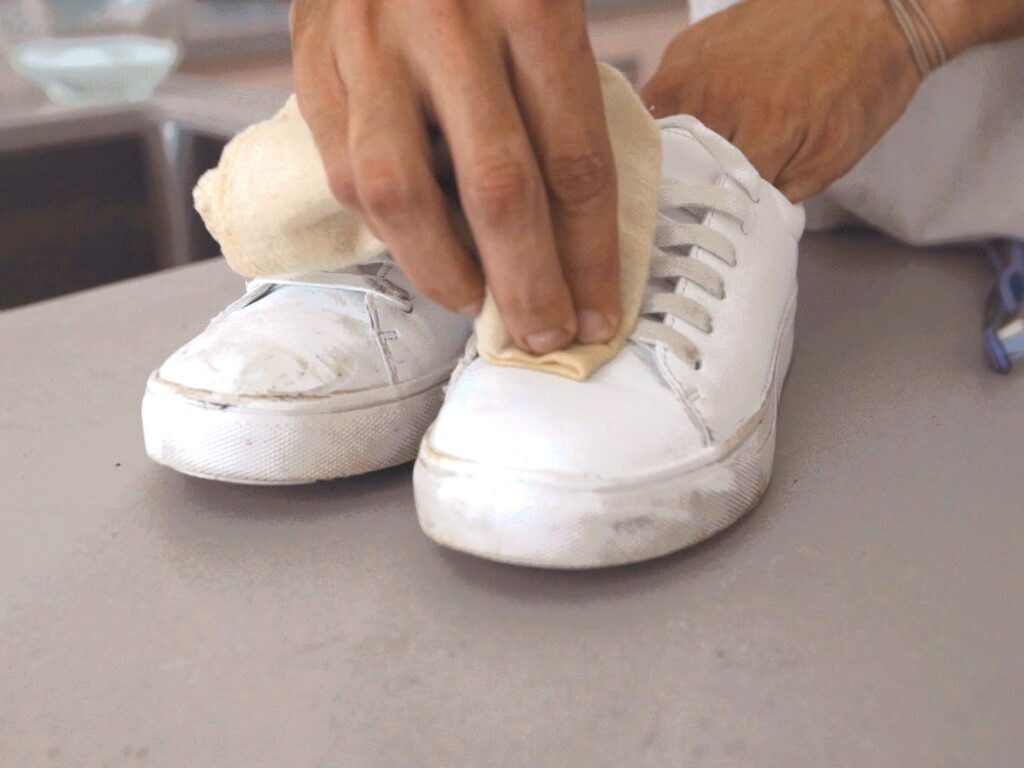 How to clean white leather shoes