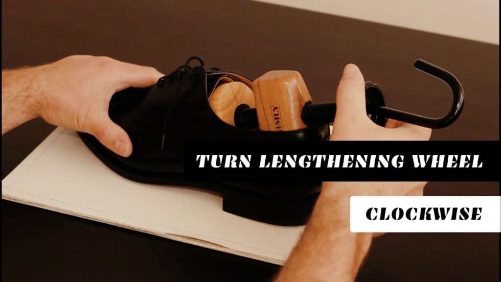 How to stretch the shoe length and width-wise